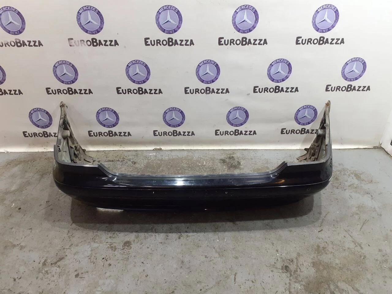 Бампер задний Mercedes W208