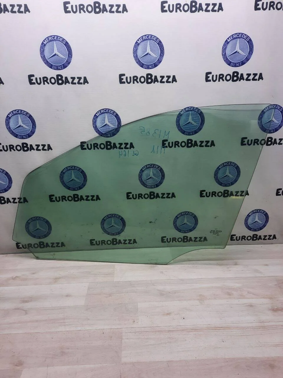 Стекло переднее левое Mercedes X164