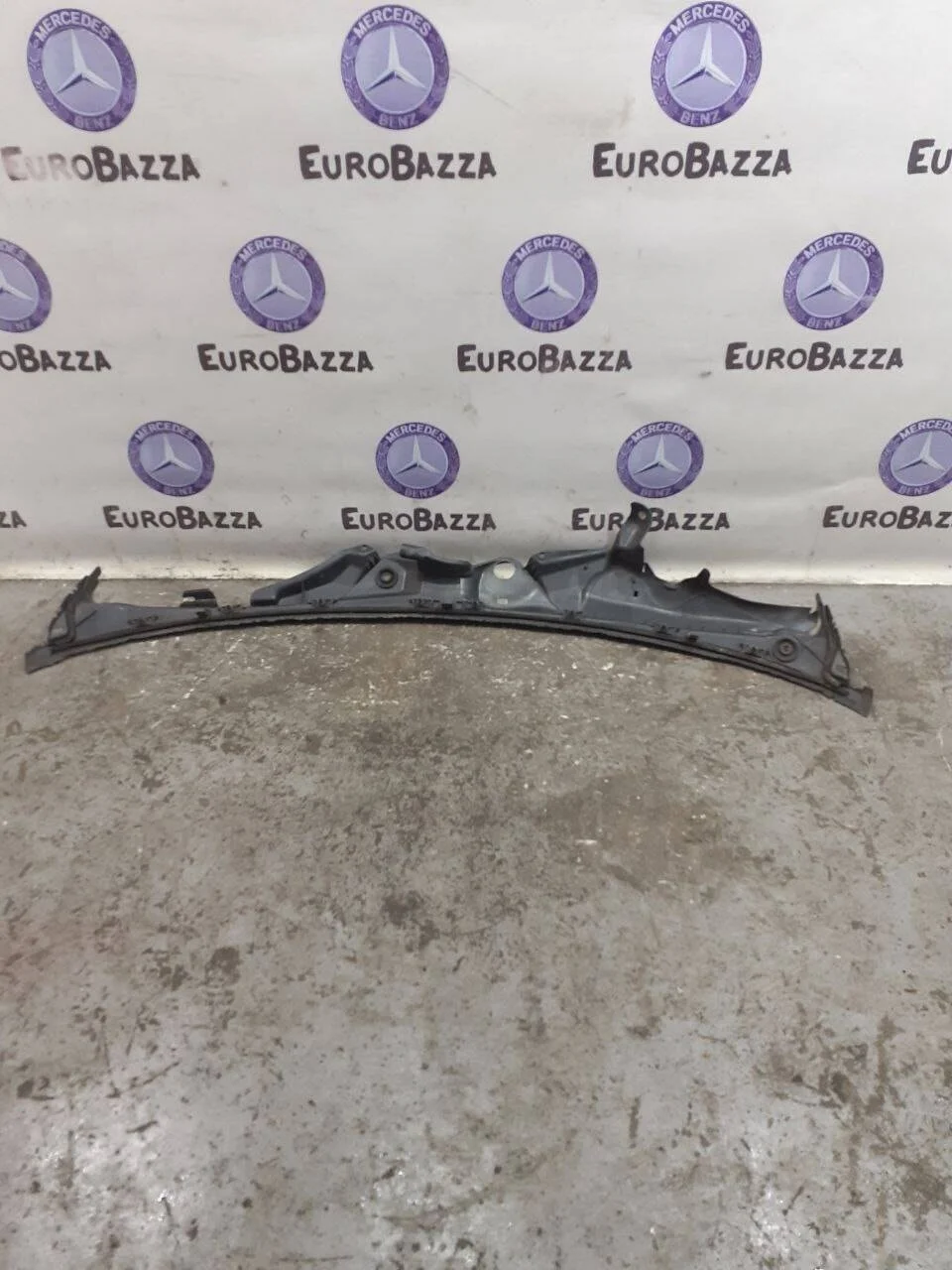 Жабо Mercedes W211