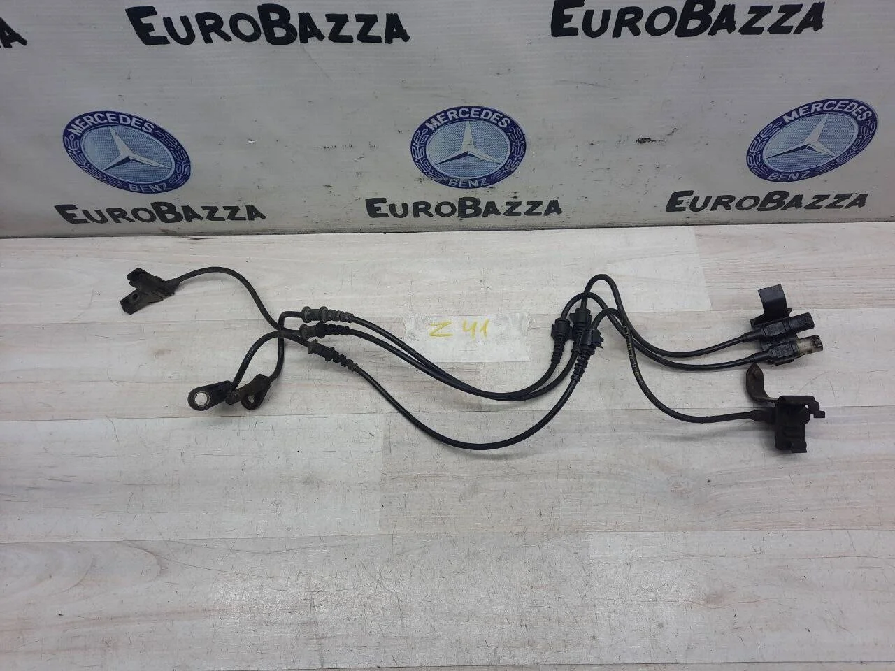 Датчик ABS передний Mercedes W219