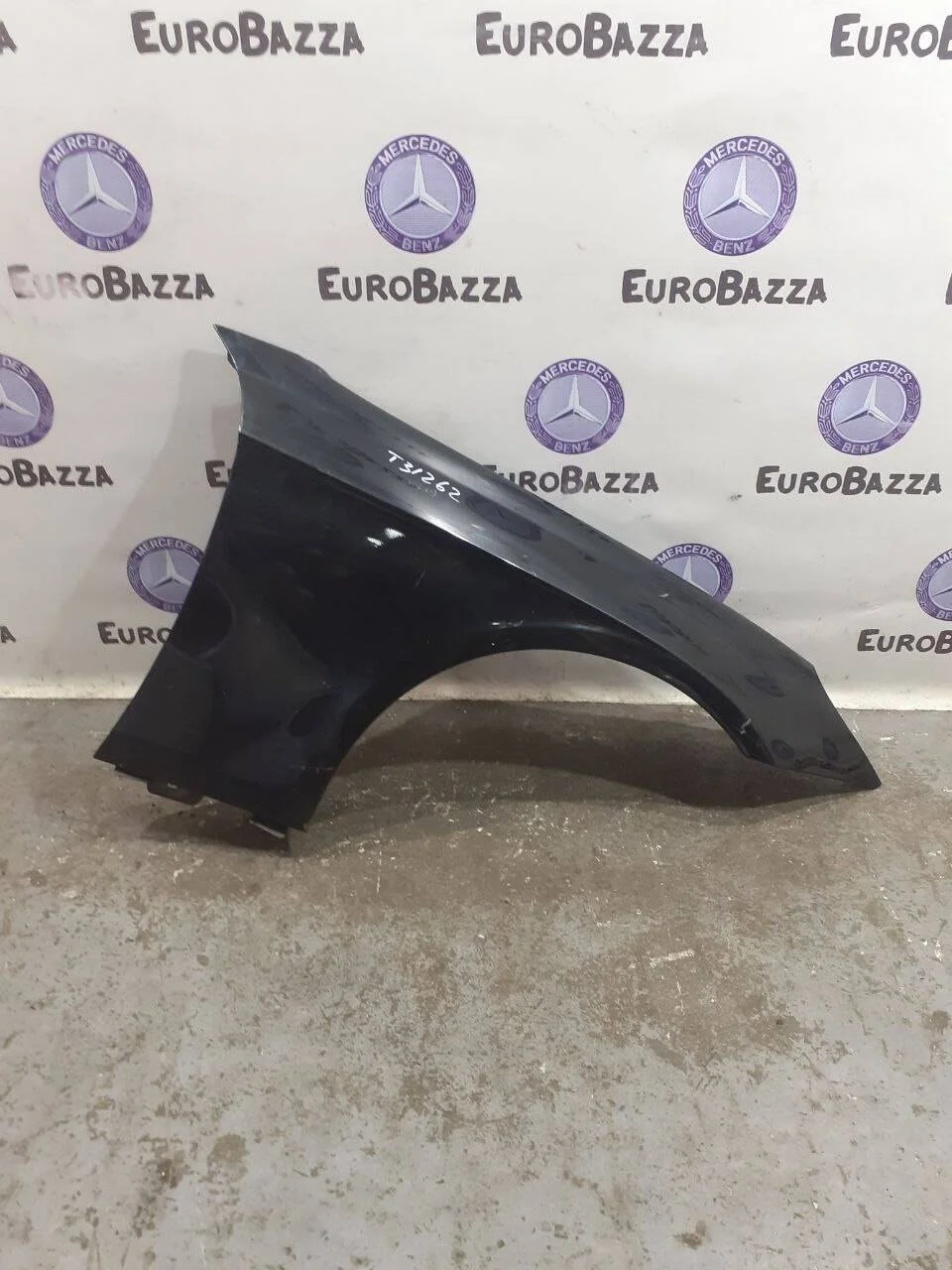 Крыло переднее правое Mercedes W219