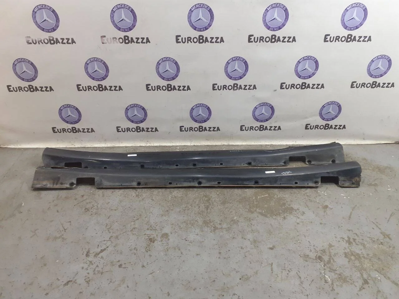 Накладка порога пластиковая Mercedes W219