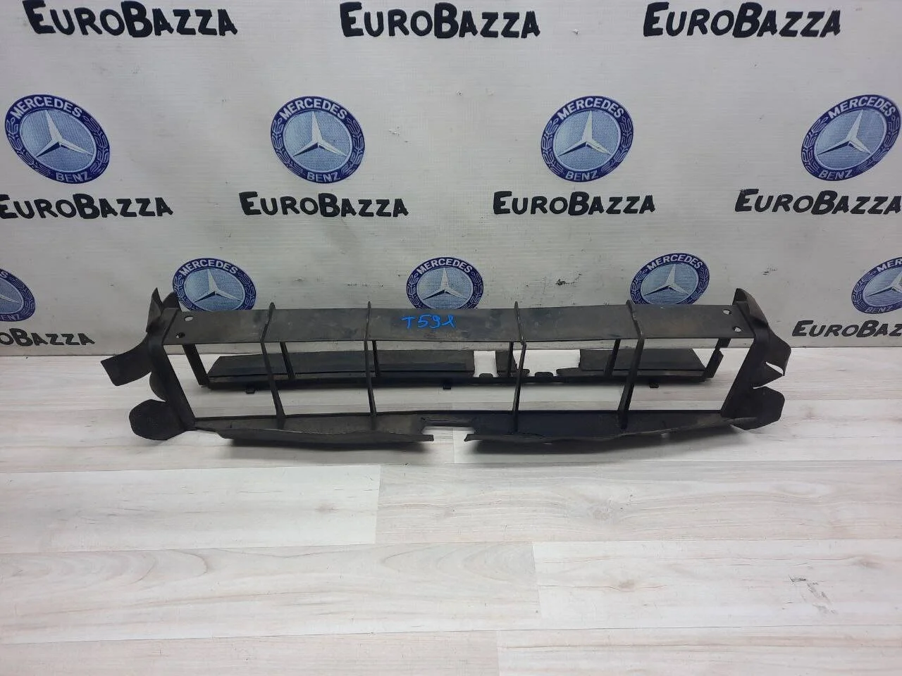 Дефлектор радиатора Mercedes W203