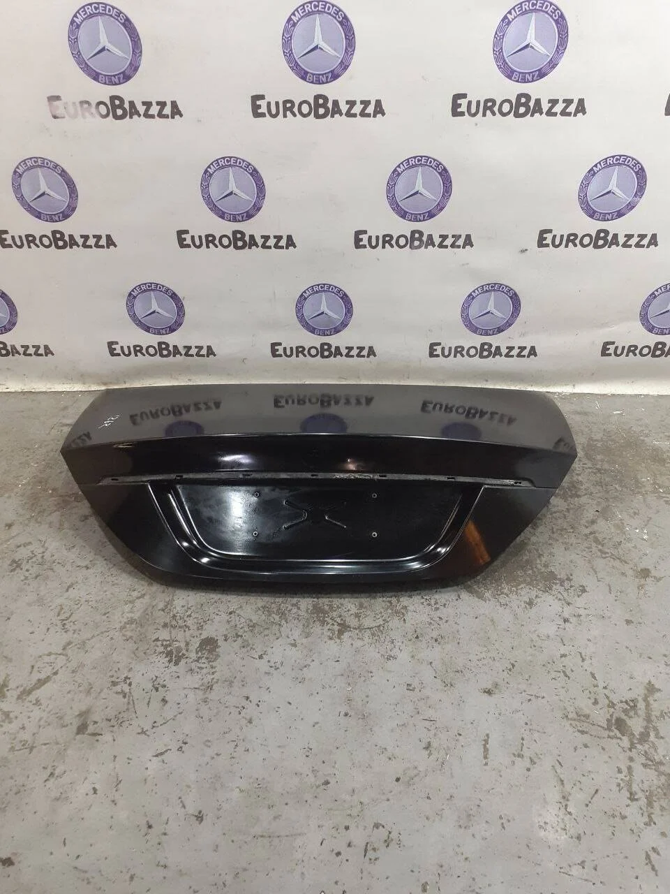 Крышка багажника Mercedes W219