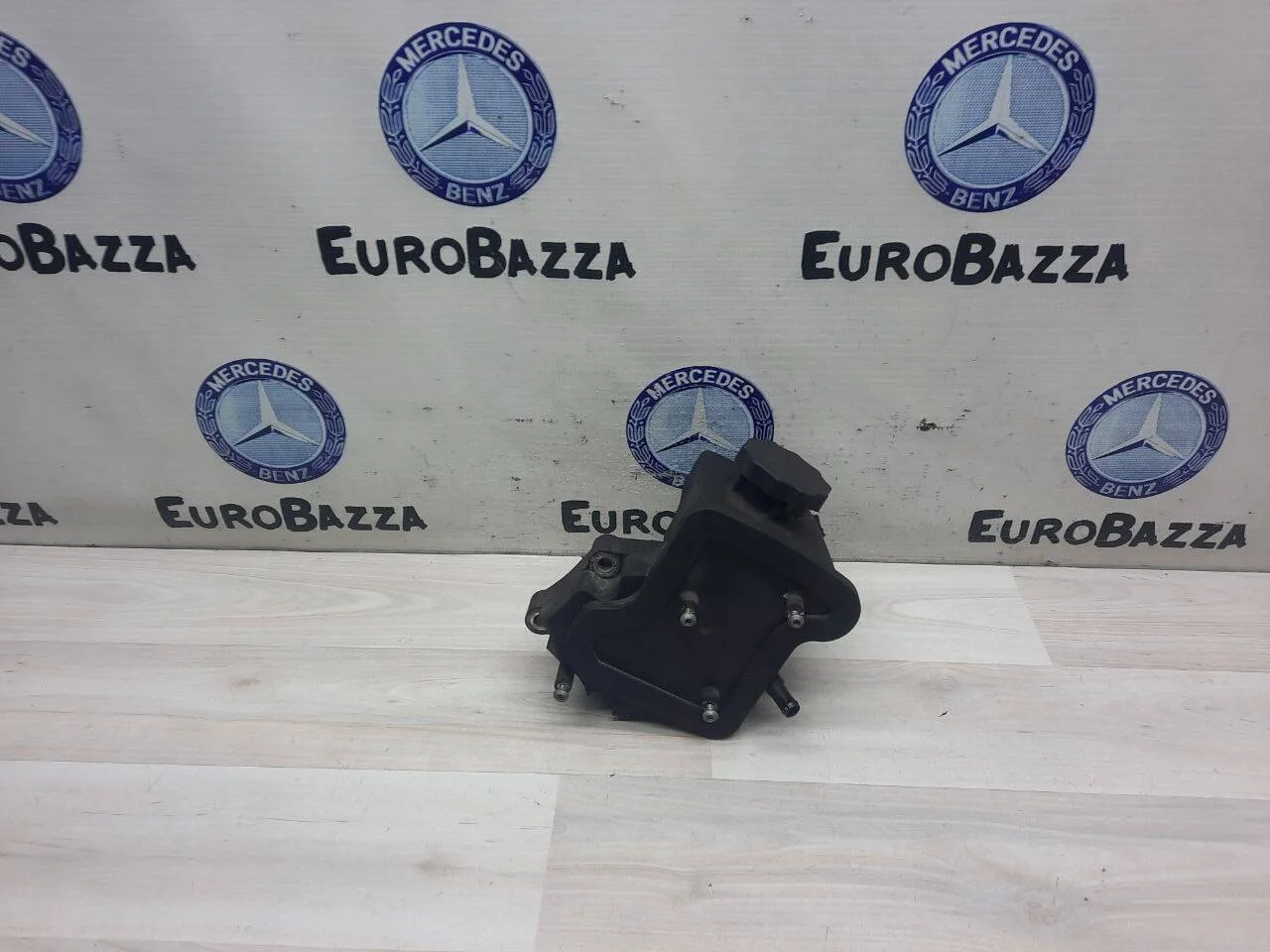 Бачок ГУРа Mercedes М271
