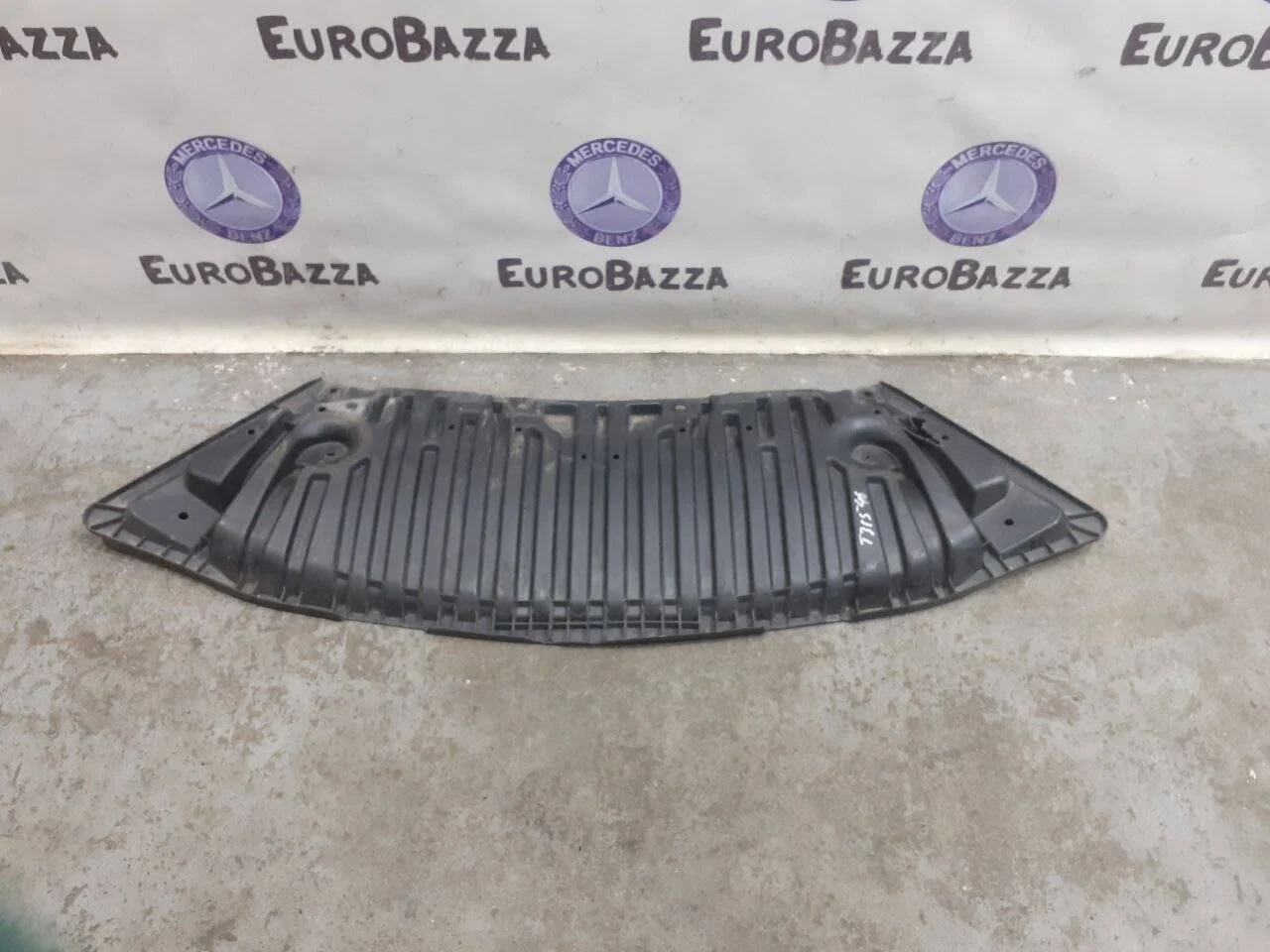 Защита переднего бампера Mercedes W204