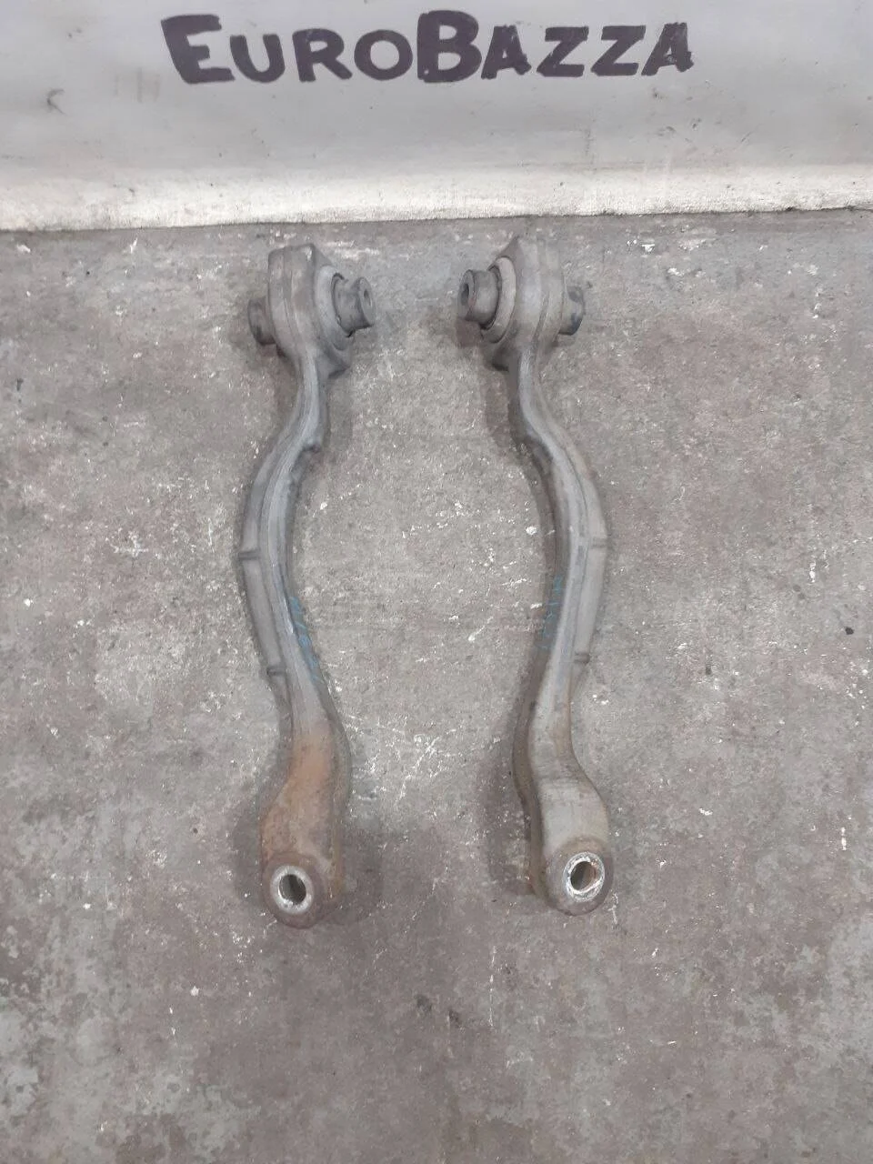 Рычаг передний нижний Mercedes W212