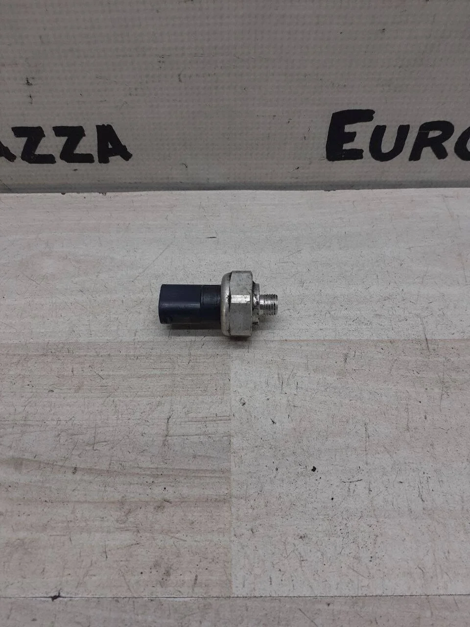 Датчик давления кондиционера Mercedes W203