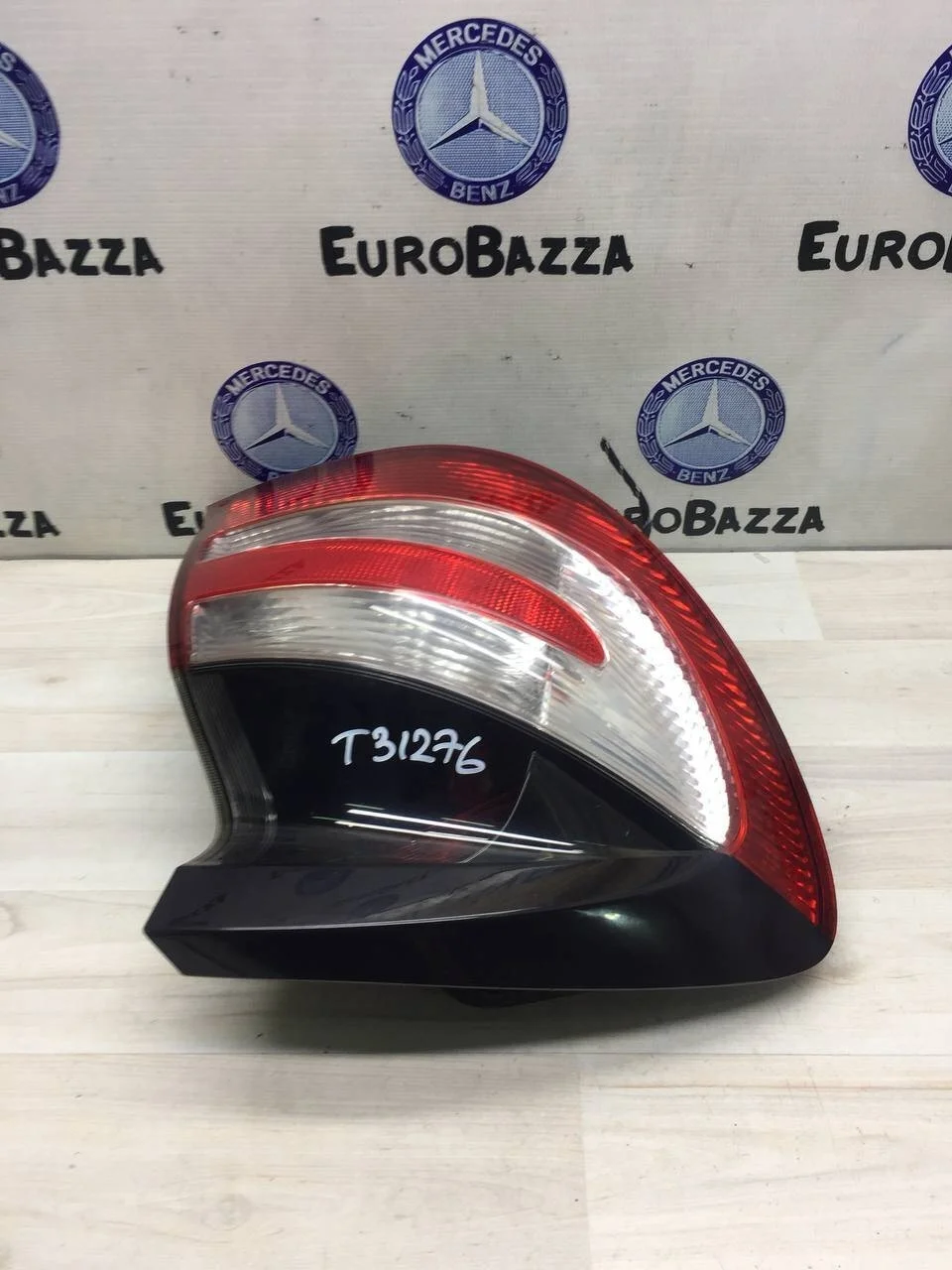 Фонарь задний левый Mercedes W203 Coupe