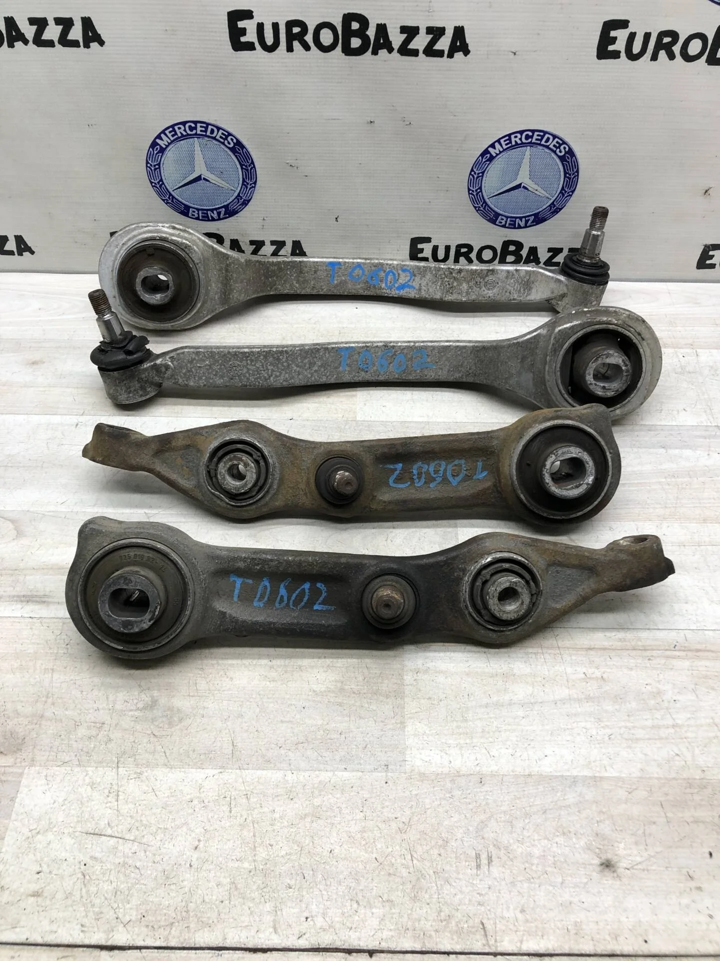 Рычаг переднего моста Mercedes W211