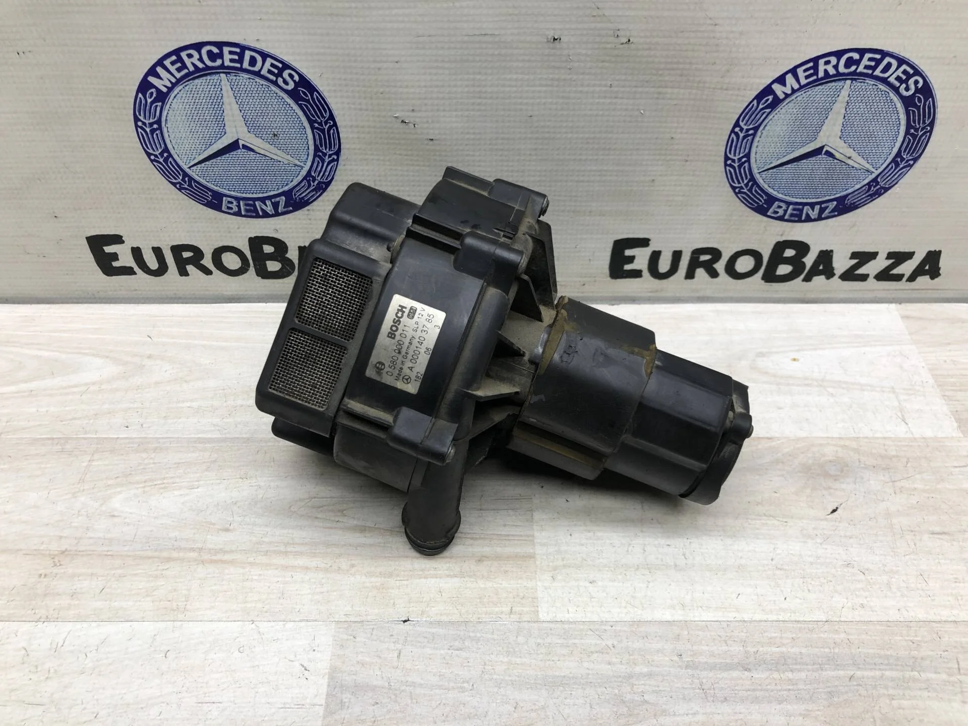 Насос продувки катализатора Mercedes W638 Vito