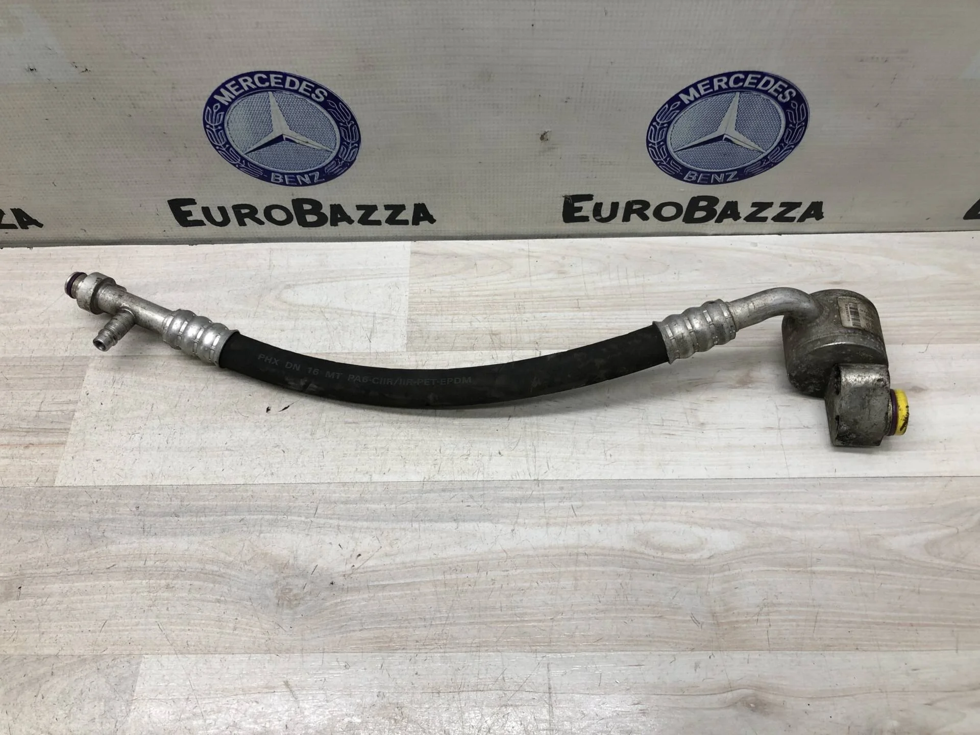 Шланг компрессора кондиционера Mercedes W204