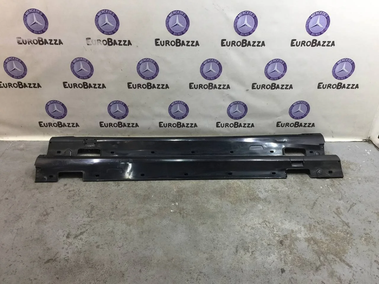 Накладка порога пластиковая Mercedes W212 AMG