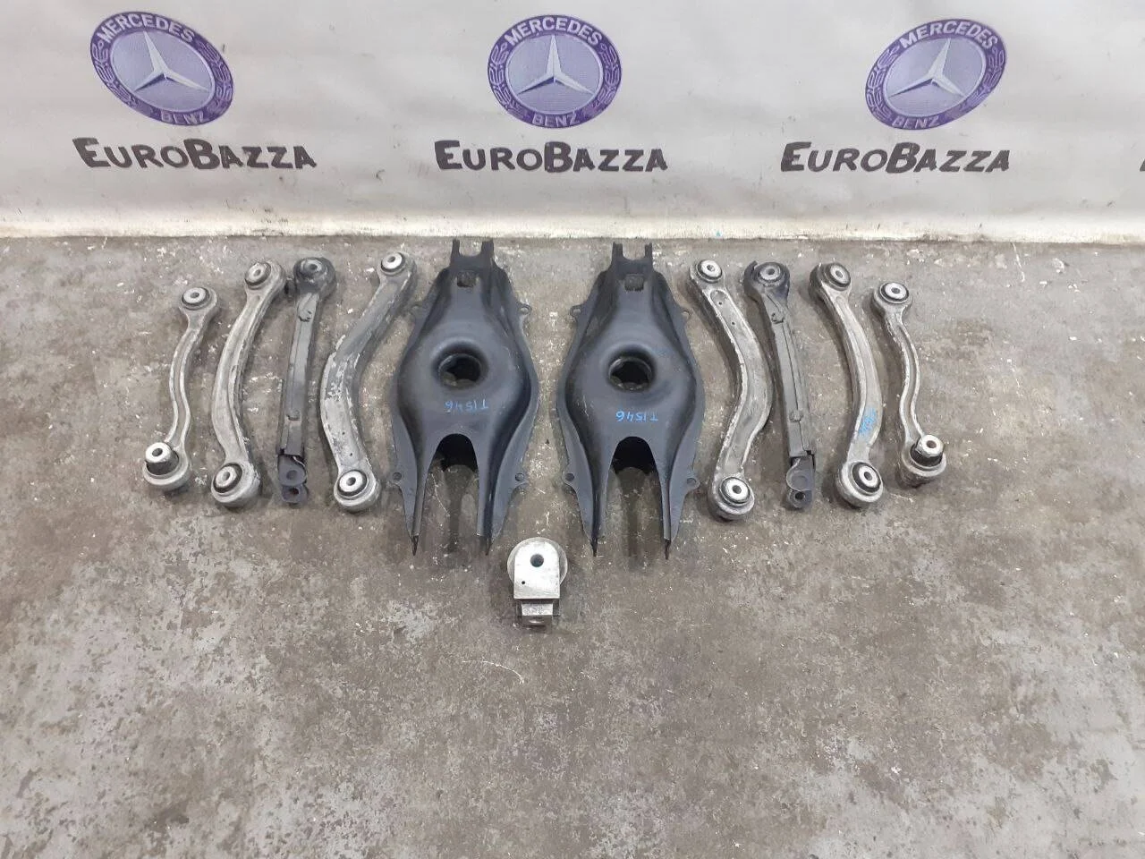 Подвеска заднего моста Mercedes W204