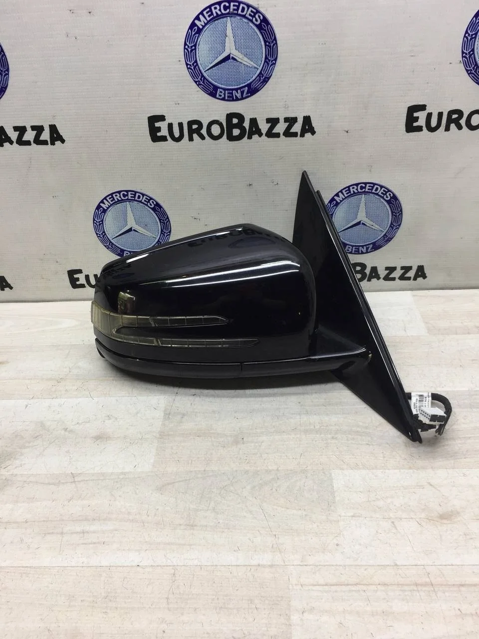 Зеркало заднего вида правое Mercedes W212
