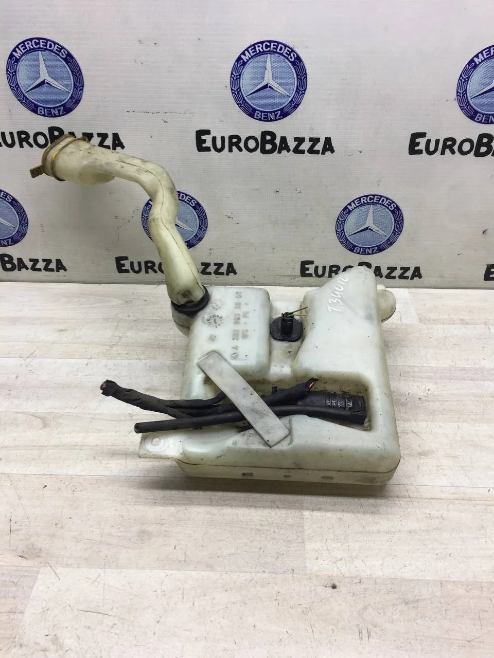 Бачок омывателя лобового стекла Mercedes W203