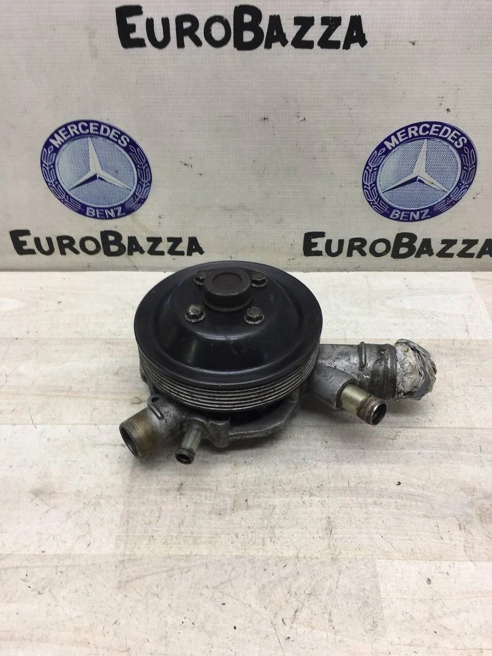Помпа Mercedes М111