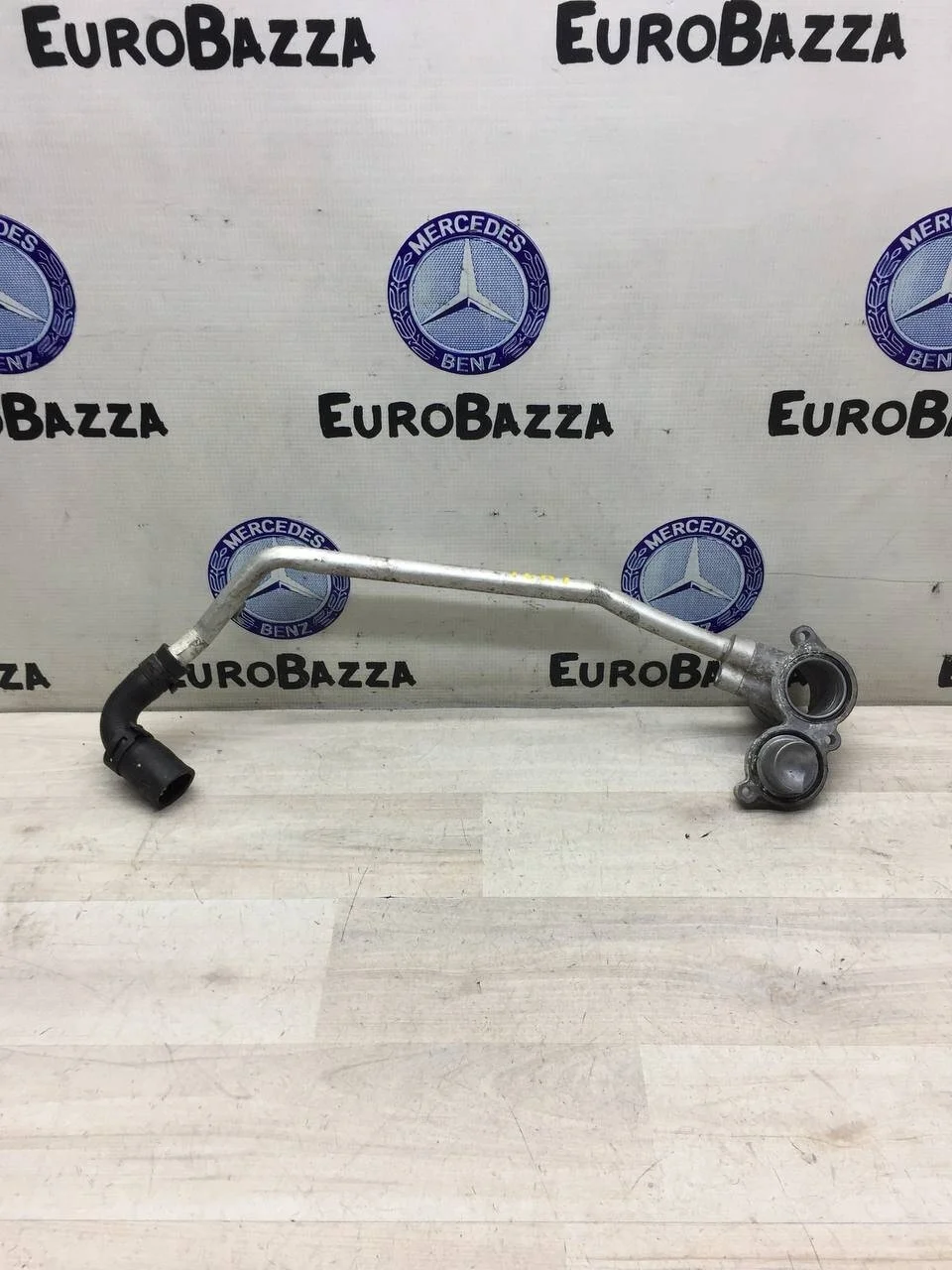 Патрубок системы охлаждения Mercedes R171