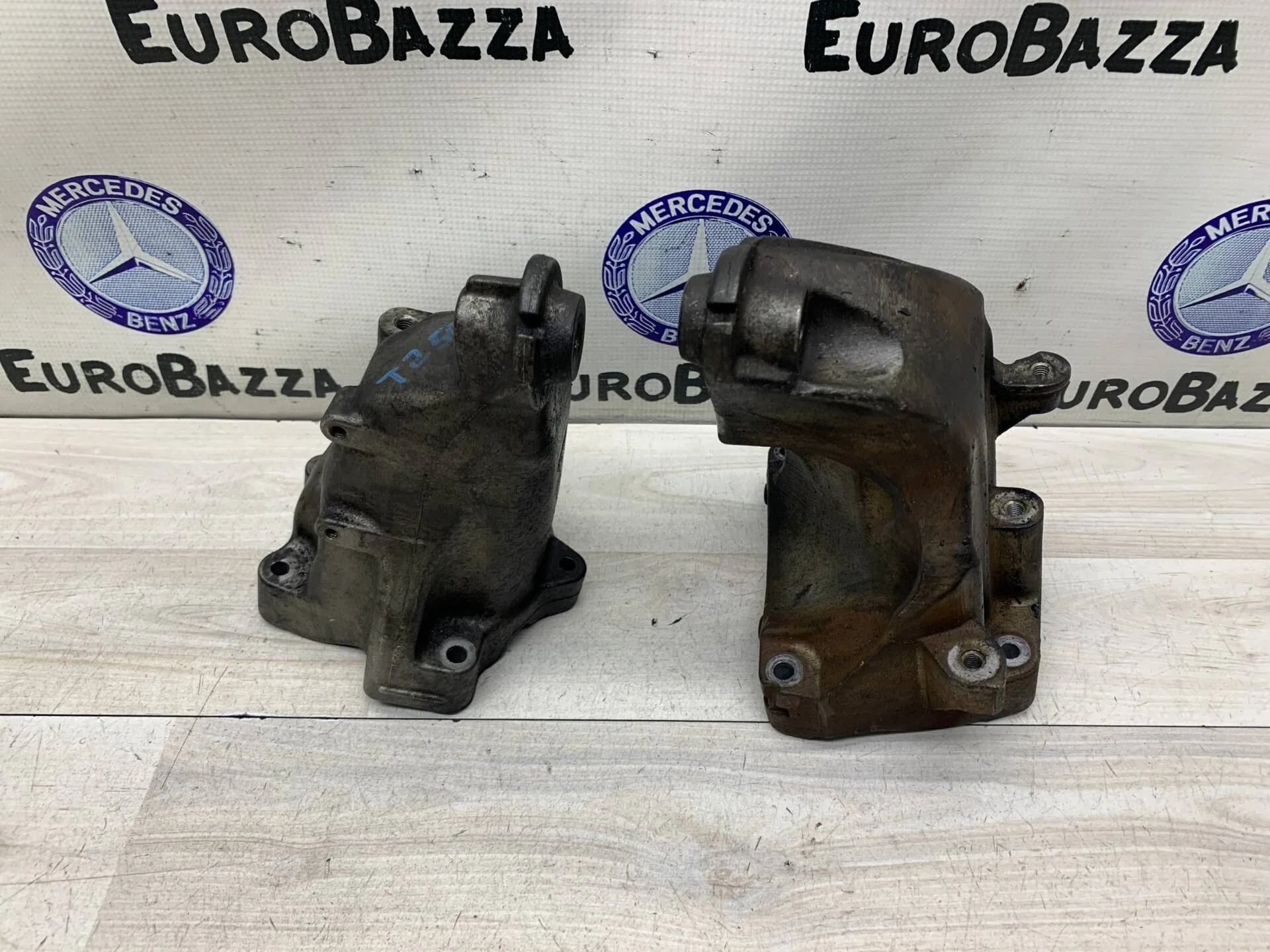 Кронштейны двигателя Mercedes Om651