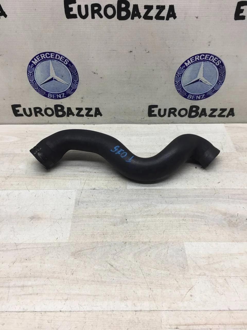 Патрубок радиатора верхний Mercedes W208