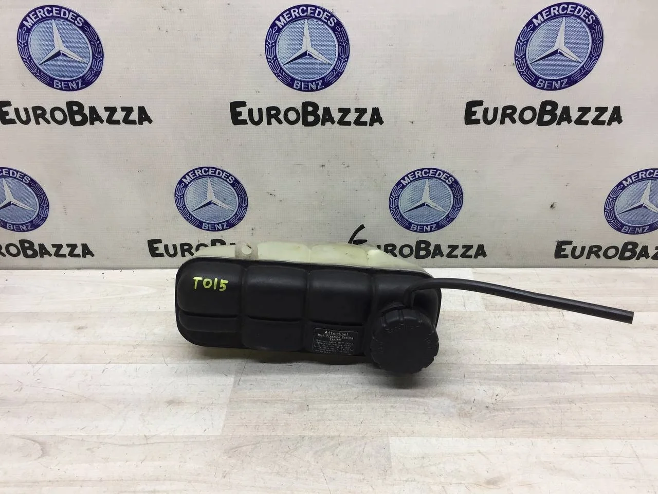 Расширительный бачок Mercedes W208