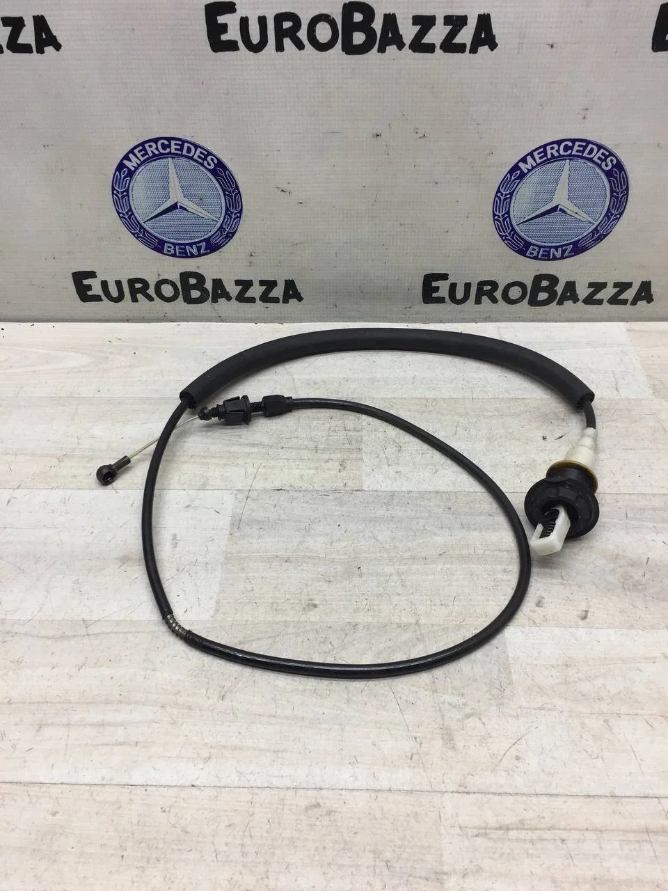Трос педали газа Mercedes W208