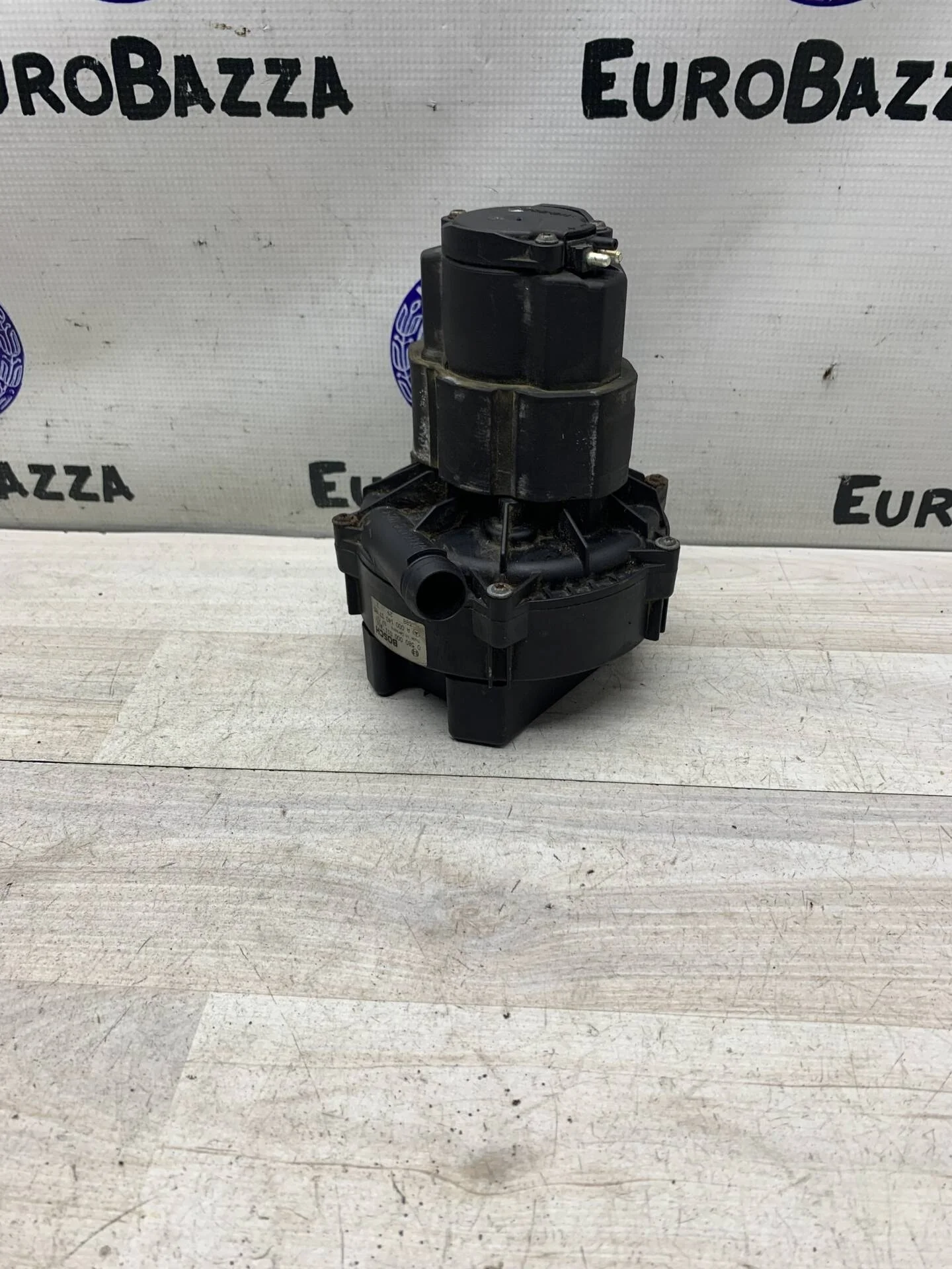 Насос продувки катализаторов Mercedes М113