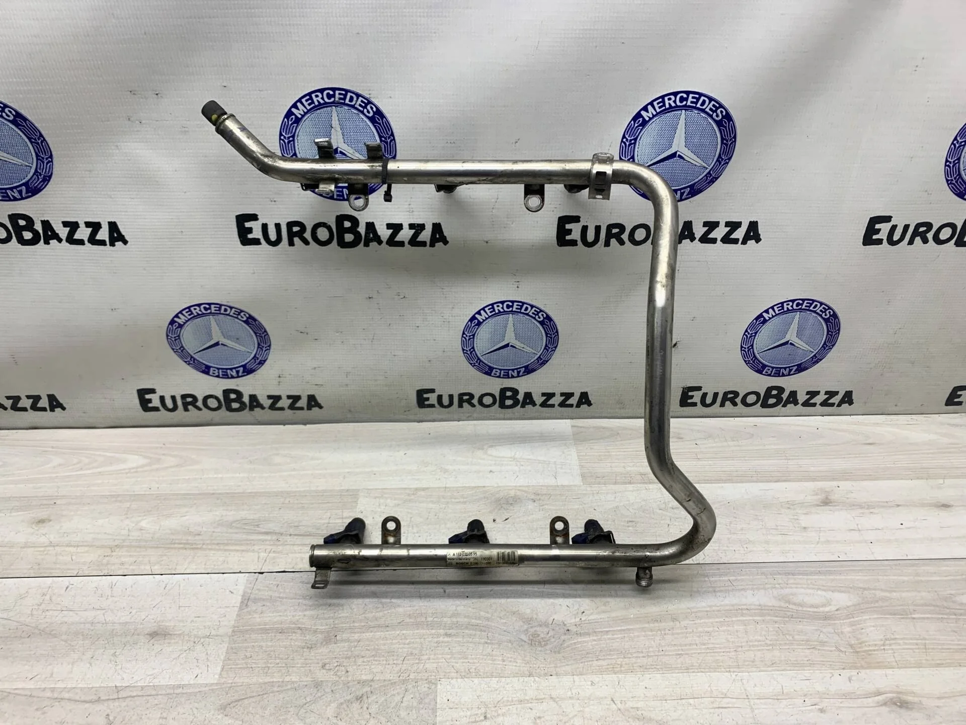 Топливная рампа Mercedes М112