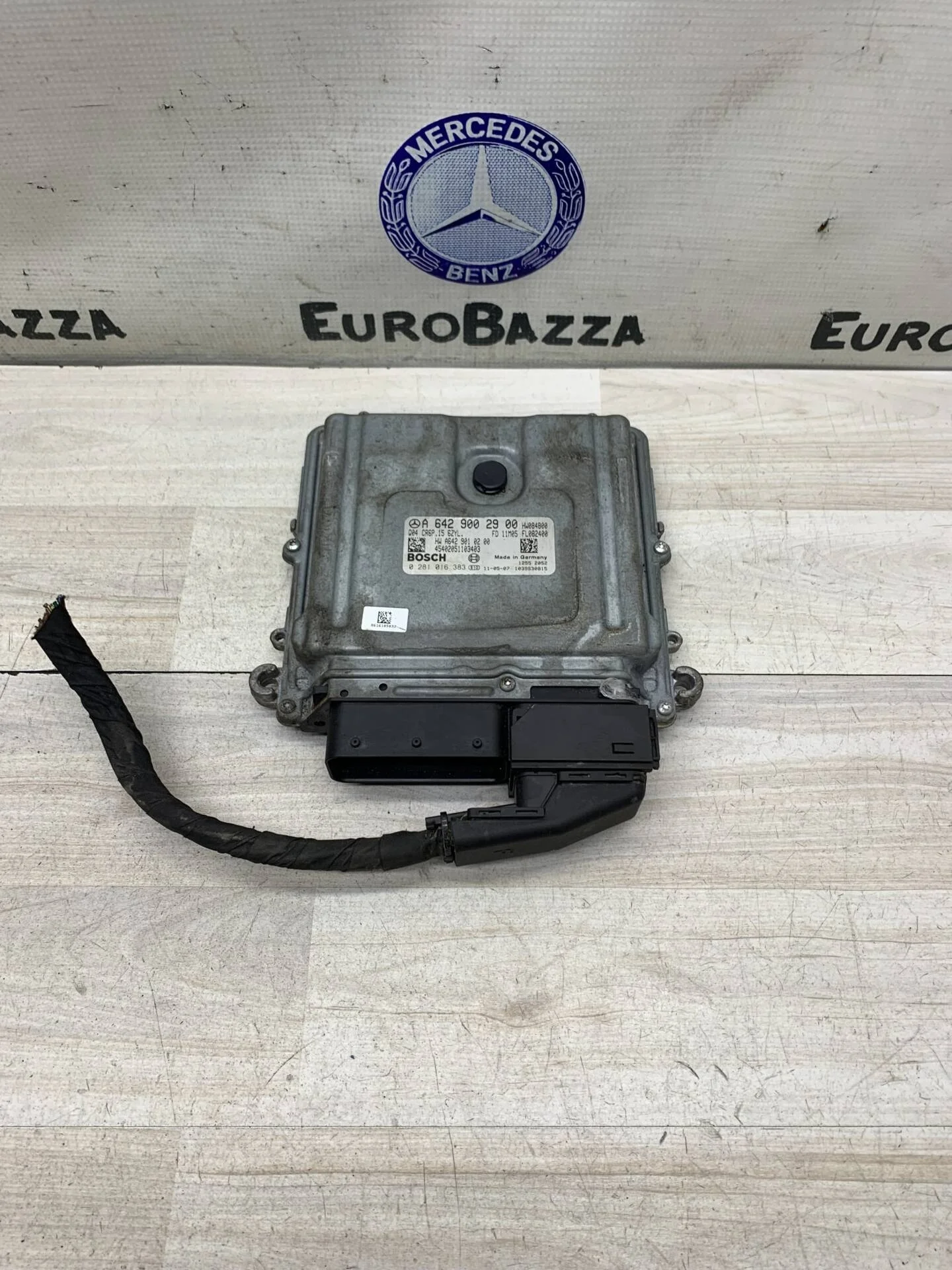 Блок управления двигателем Mercedes Om642