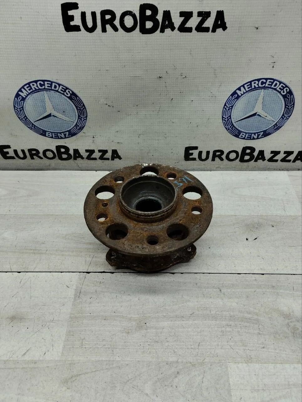 Ступица задняя Mercedes W211