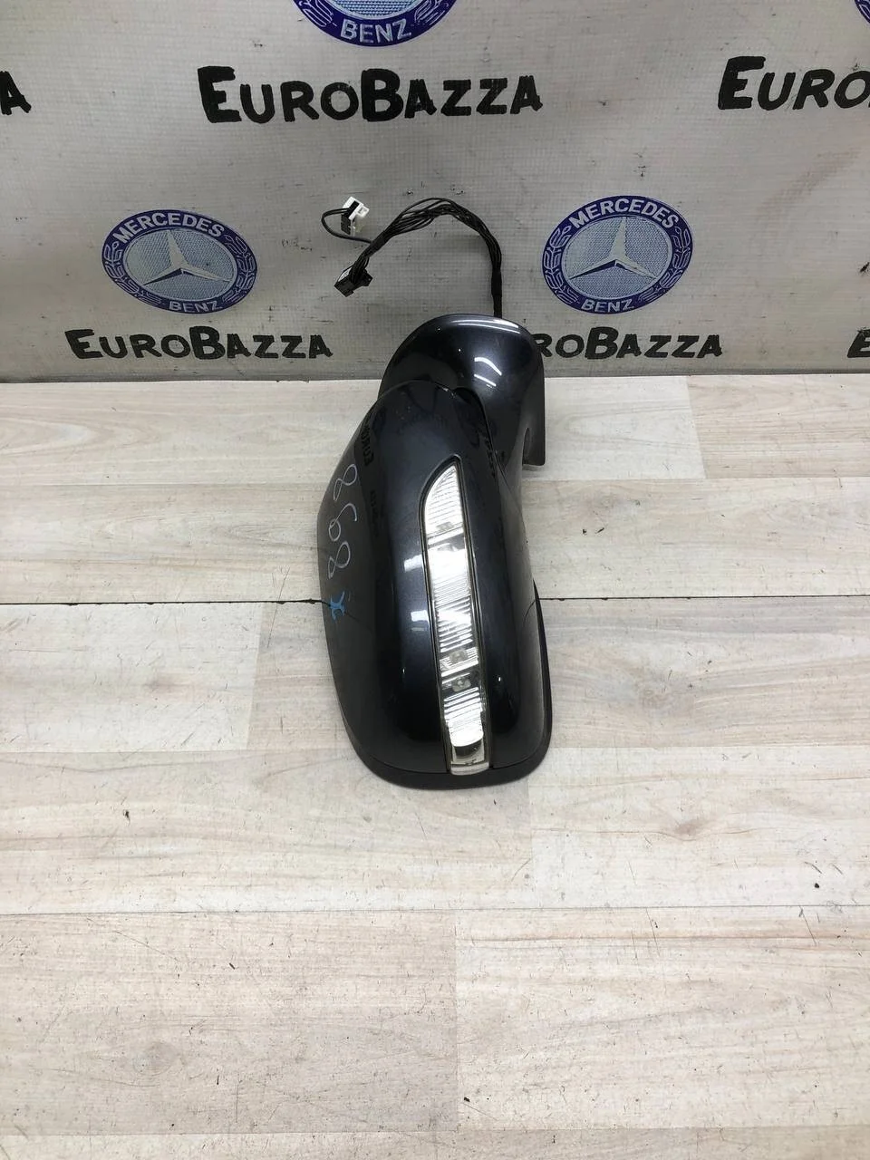 Зеркало заднего вида правое Mercedes W211