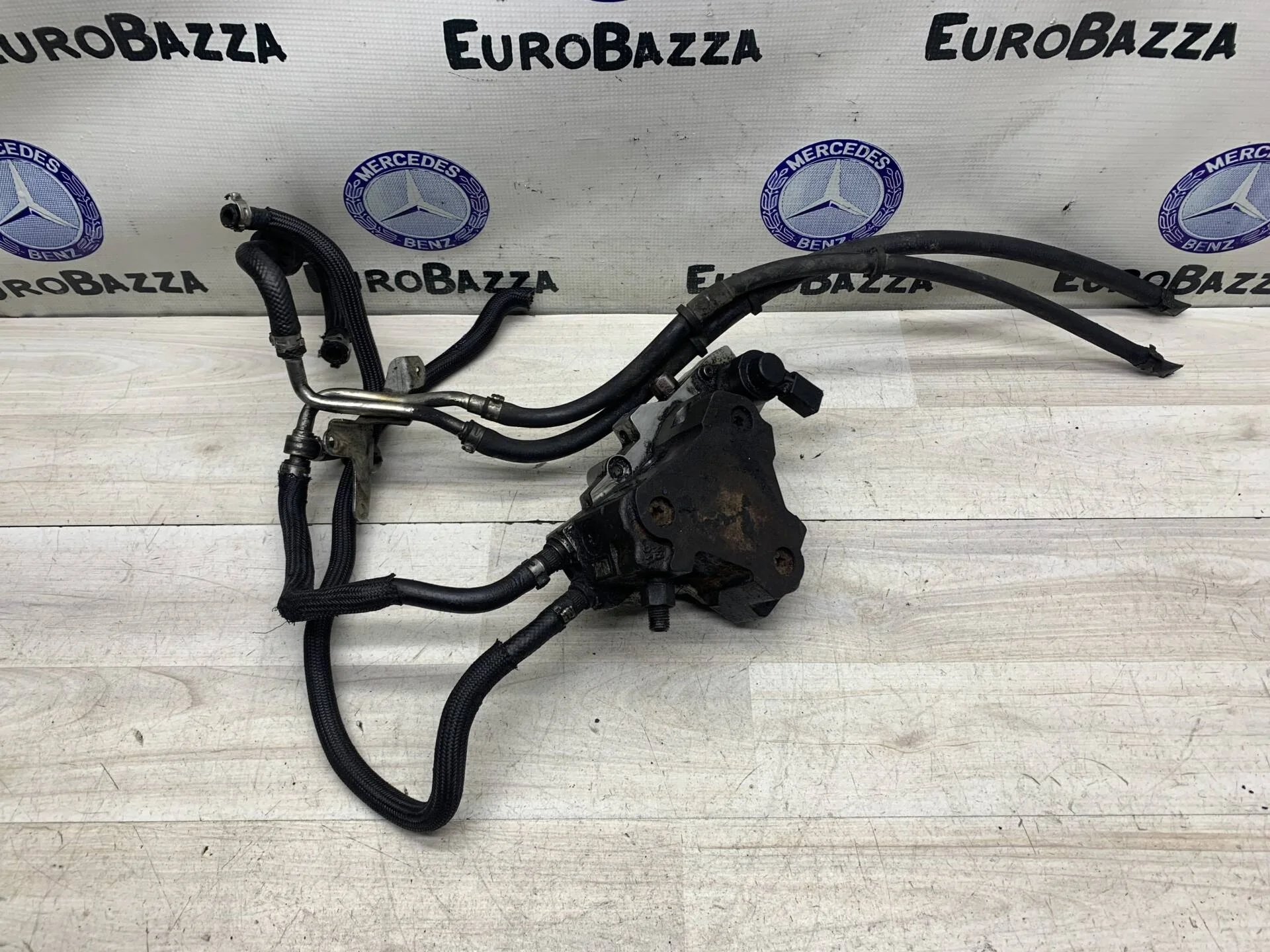 ТНВД с топливными трубками Mercedes Om646