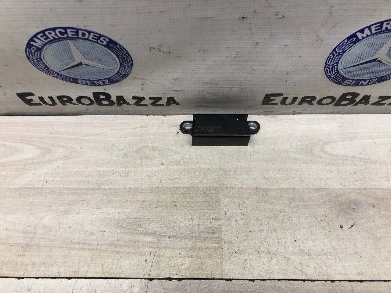 Датчик удара Mercedes W211