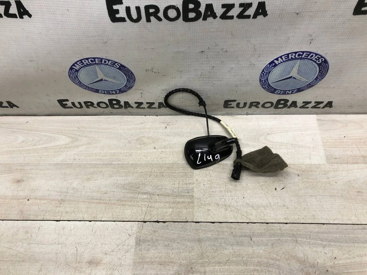 Антенна Mercedes W211