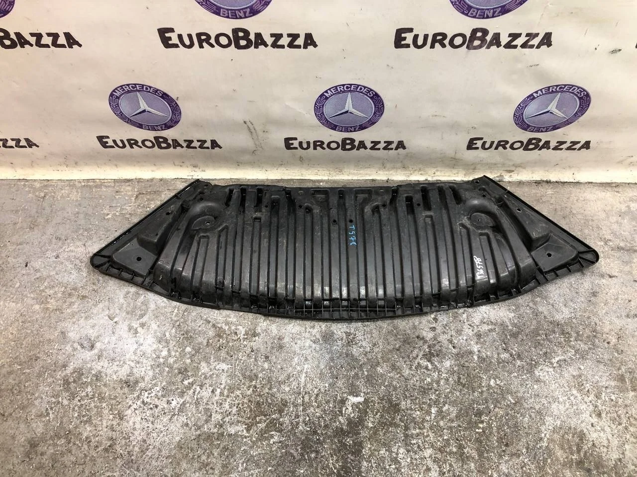 Защита переднего бампера Mercedes W204