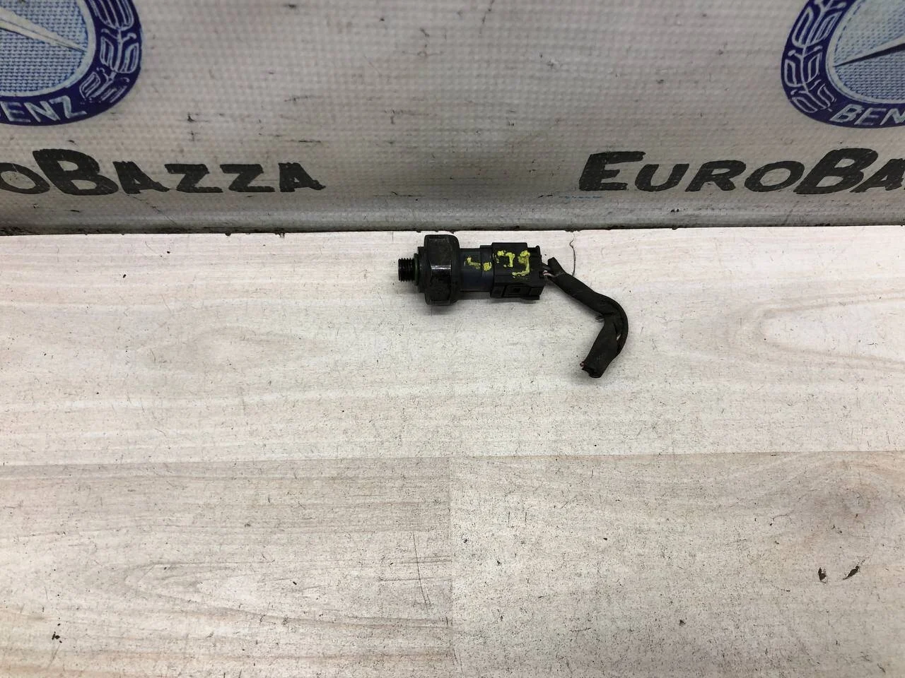 Датчик давления кондиционера Mercedes W211