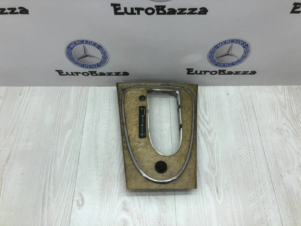 Накладка селектора АКПП Mercedes W211