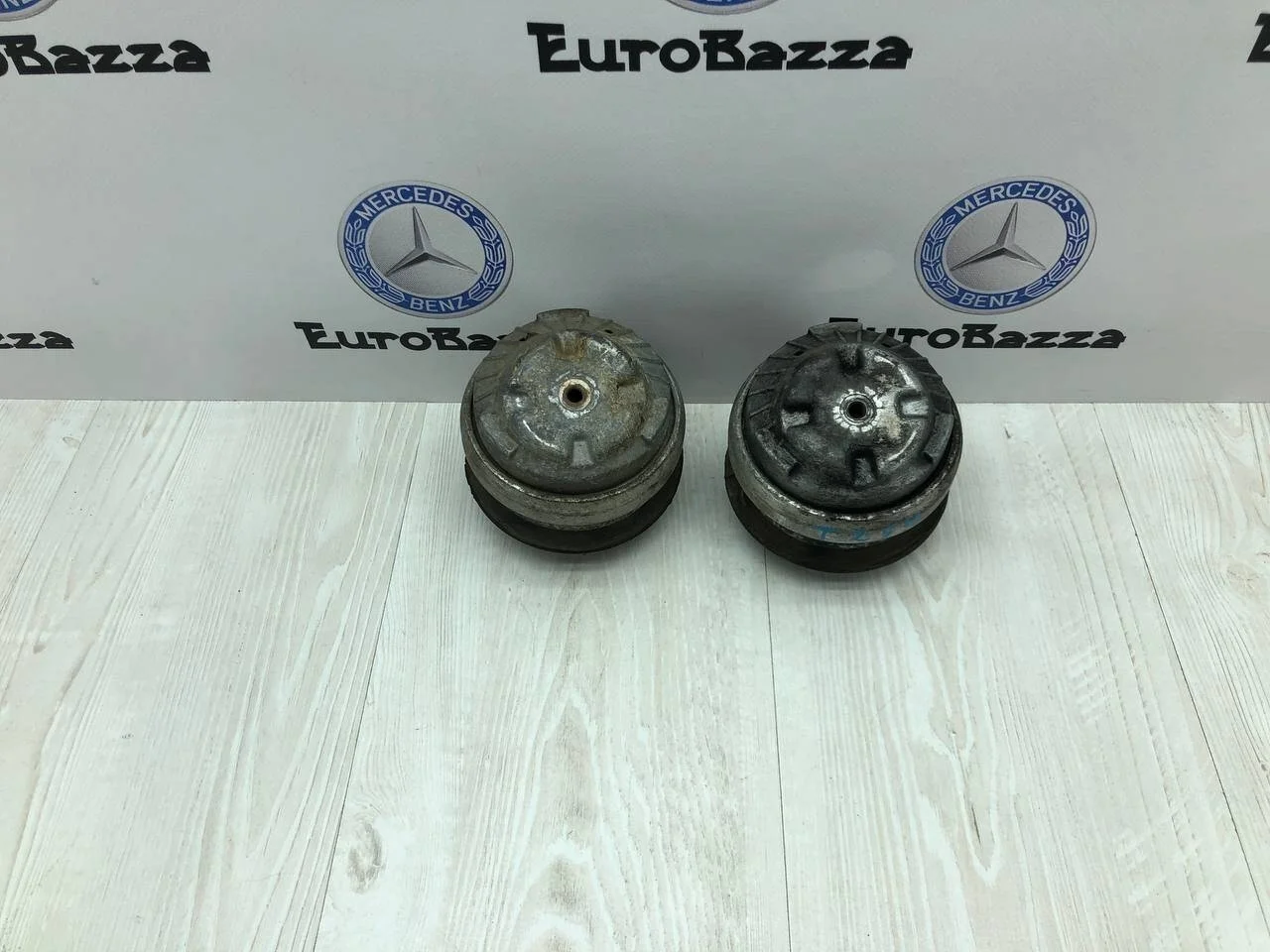 Опора двигателя Mercedes W211