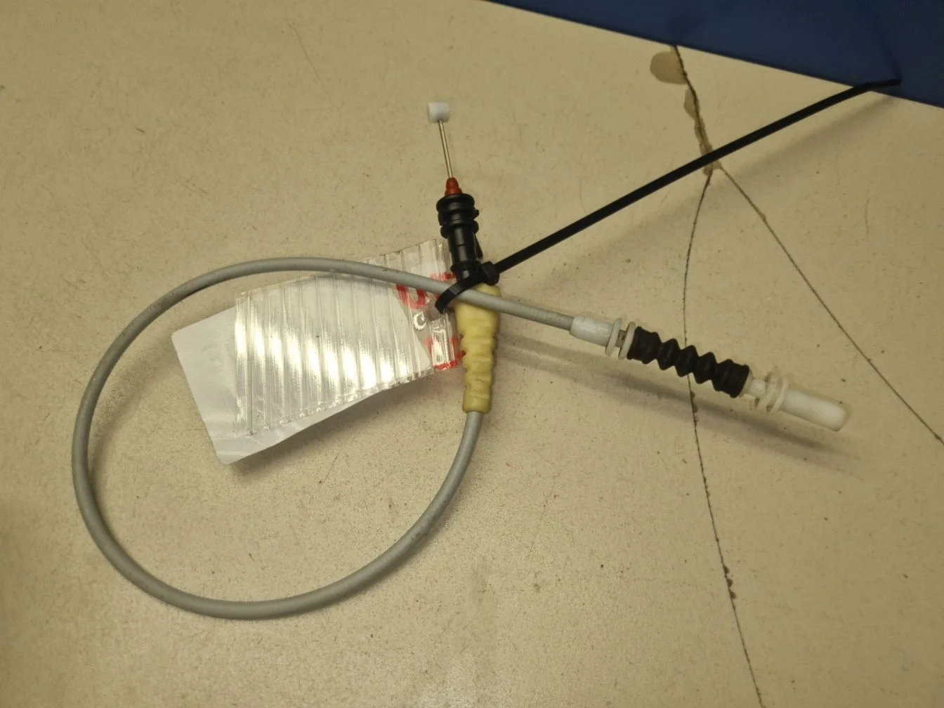 Трос открывания передней двери для BMW X3 F25 2010-2017