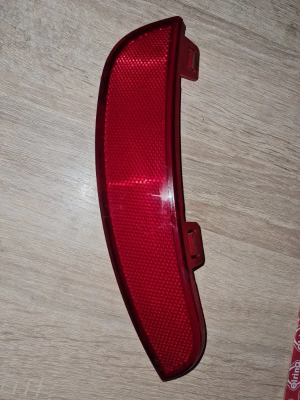 Катафот бампера Volvo S40 2009 MS