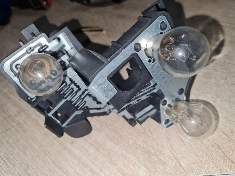 Держатель ламп Peugeot 206 2003 2A