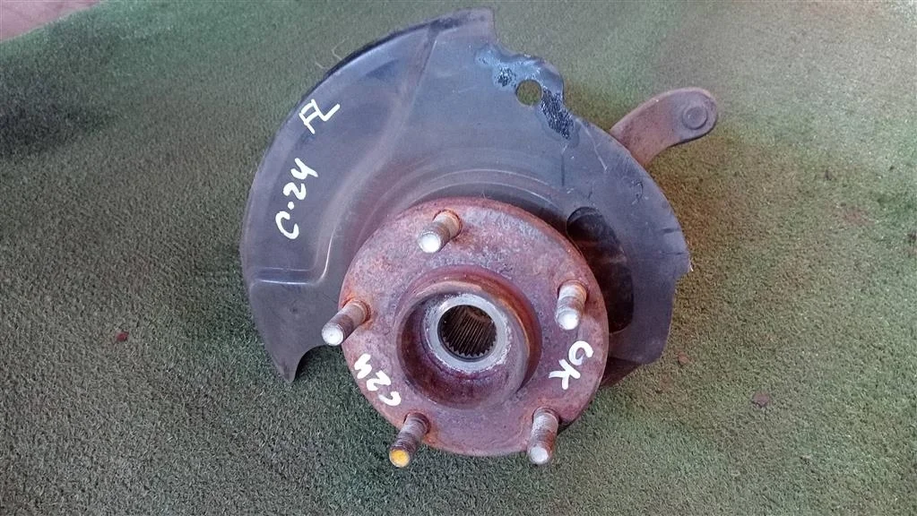 Б.у. кулак поворотный NISSAN SERENA C24 NISSAN SERENA C24