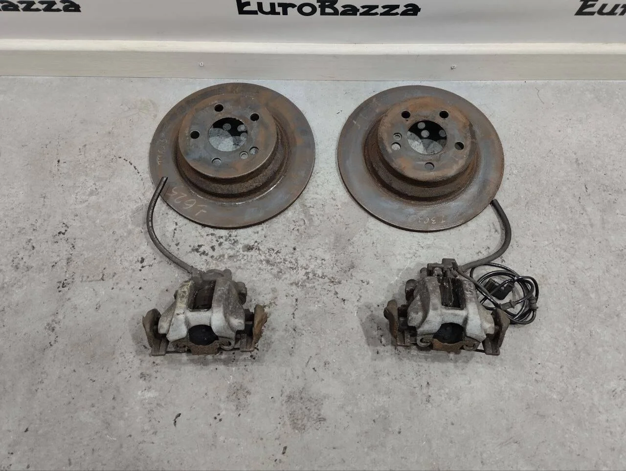 Задняя тормозная система Mercedes W211