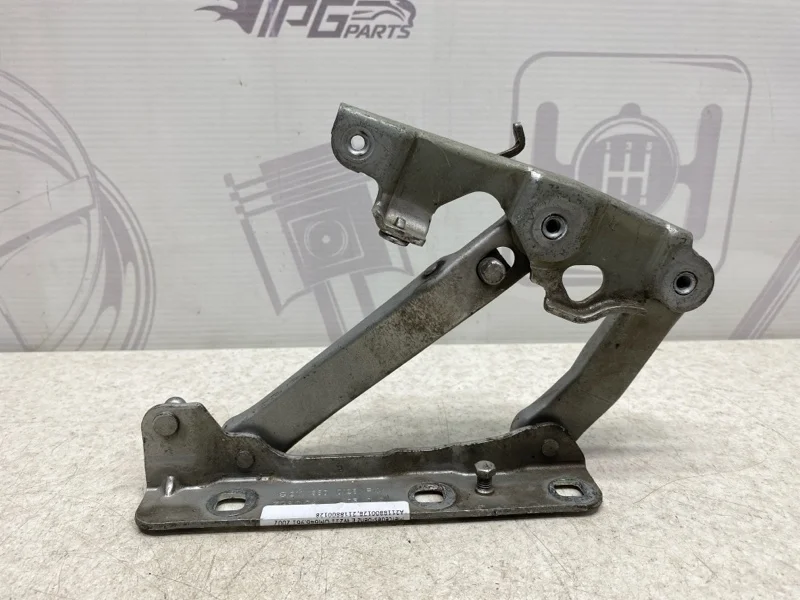 Петля капота левая Mercedes-benz 2002 W211