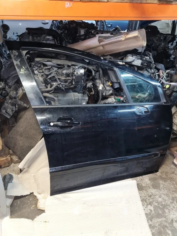 Дверь Peugeot 308 2012 4C