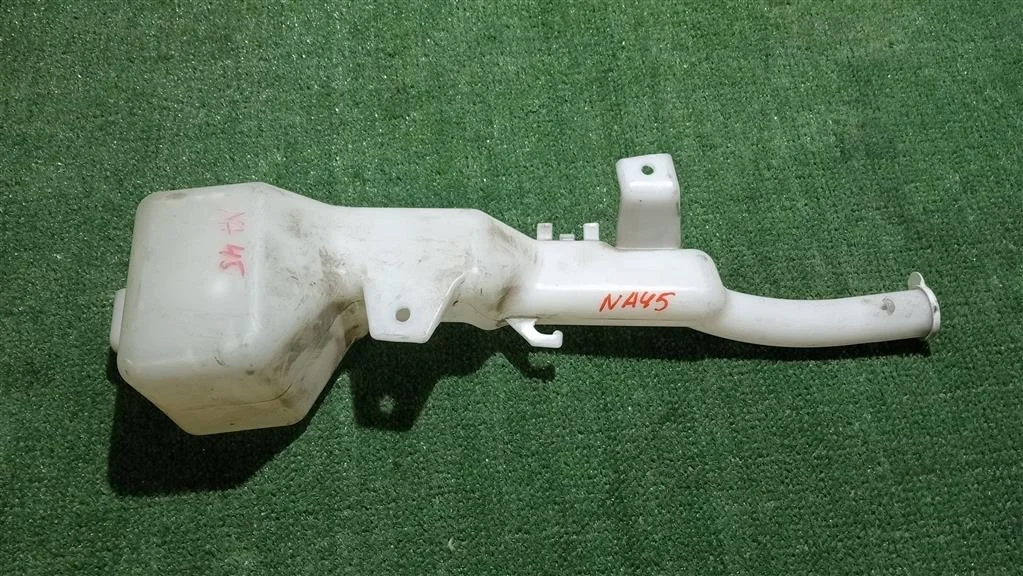 Б.у. бачок расширительный MITSUBISHI GRANDIS NA4W MITSUBISHI GRANDIS NA4W