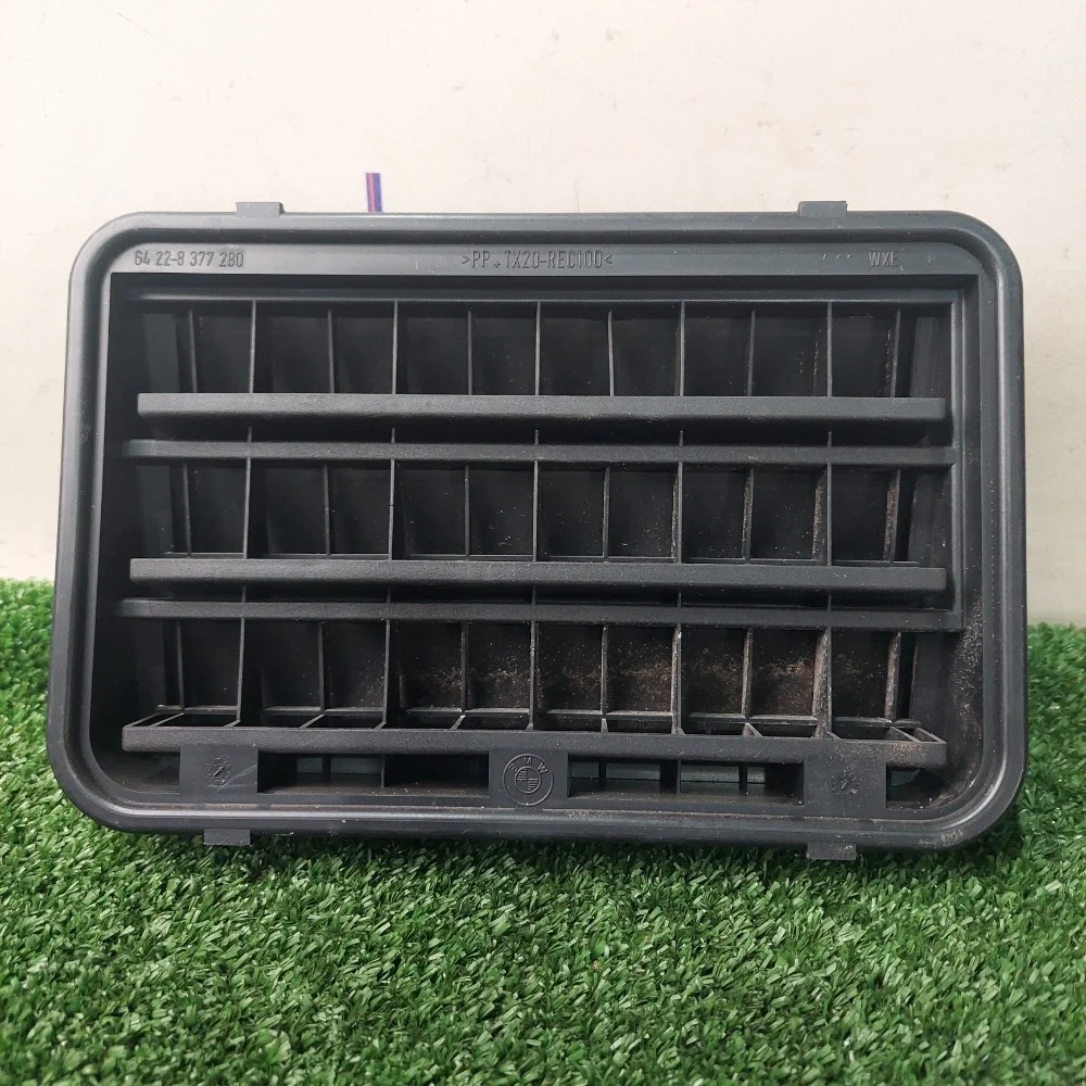 Вентиляционная решетка BMW X3 F25