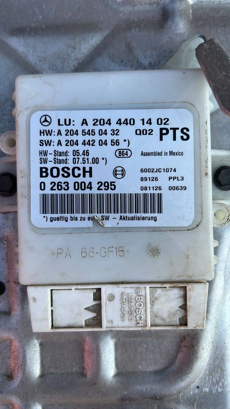 Блок управления парктрониками Mercedes W204