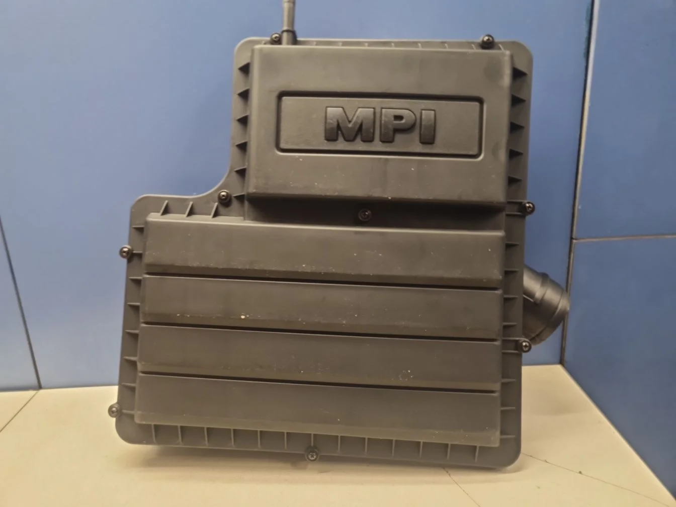 Корпус воздушного фильтра для Volkswagen Polo Sedan 2011-