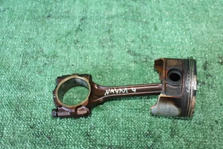 Б.у. шатун MITSUBISHI GRANDIS NA4W MITSUBISHI GRANDIS NA4W